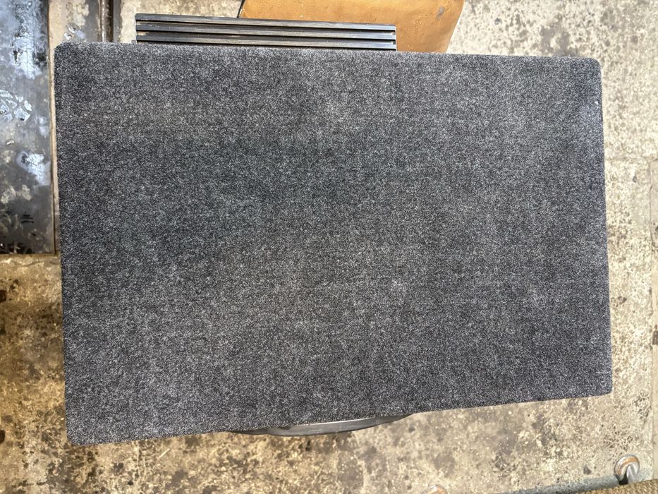 Продам сабвуфер.