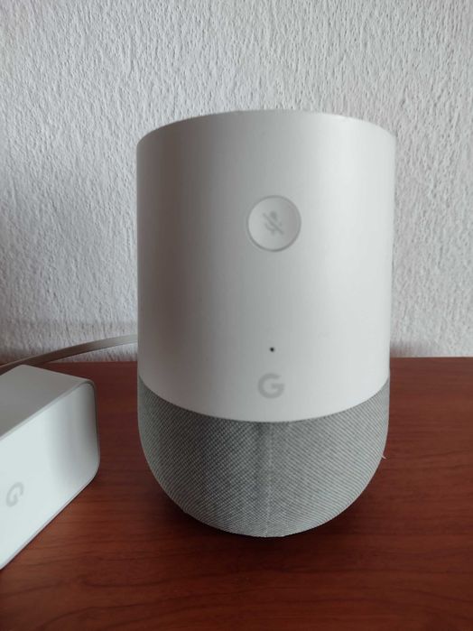 Google Home колонка