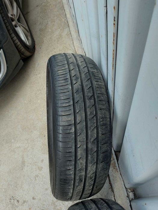 Set anvelope Kumho Ecowing 195 / 60 / R16 Dot 2022