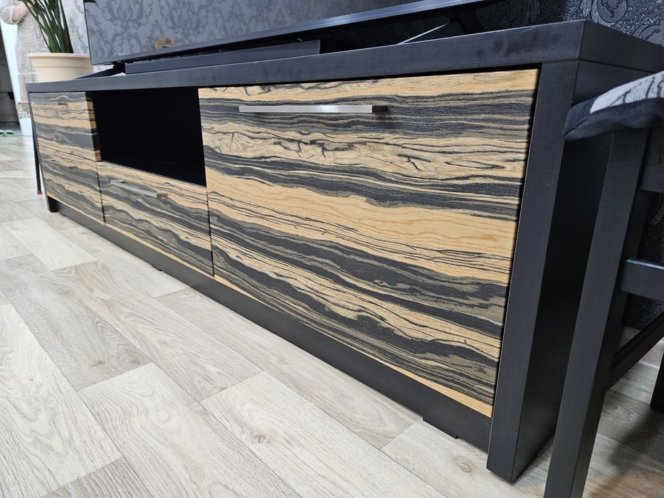 Тумба под Телевизор.