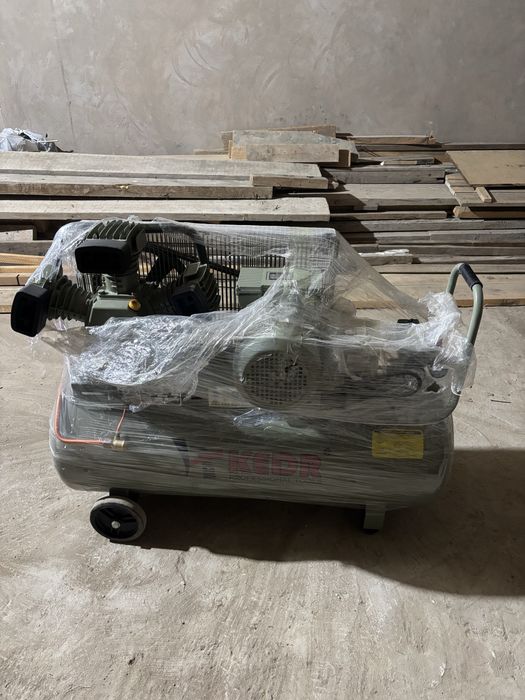 Компрессор масленный KEDR 100L