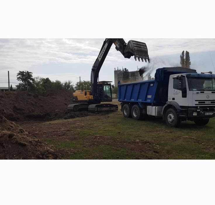 Inchiriez excavator 26 T cu picon , buldoexcavator ..