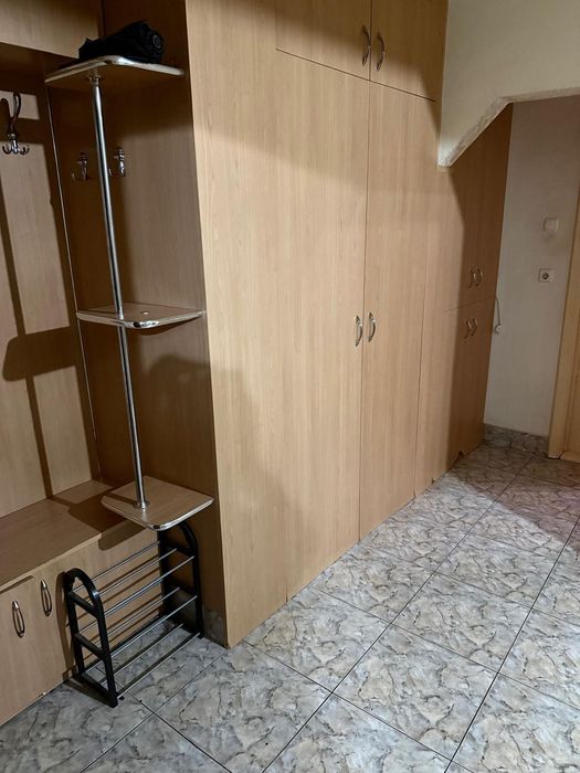Închiriez apartament