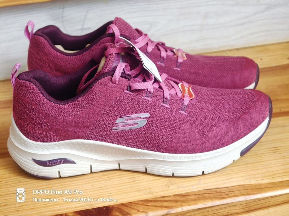 Skechers Arch Fit - Comfy Wave