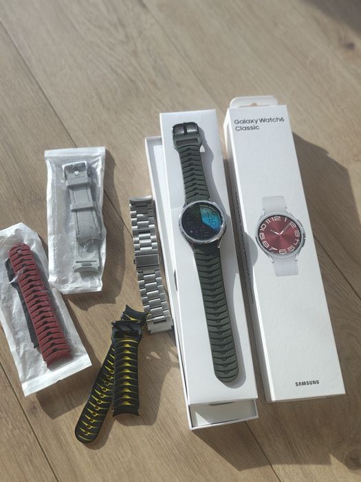 Vand Samsung Galaxy Watch 6 Classic 43 mm LTE