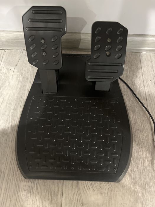 Игровой руль Thrustmaster T80 Ferrari