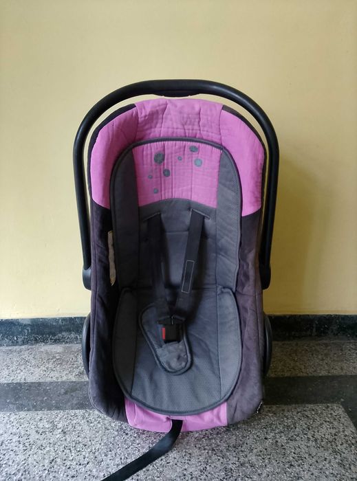 Детско столче/кошница от 0 до 13 кг.