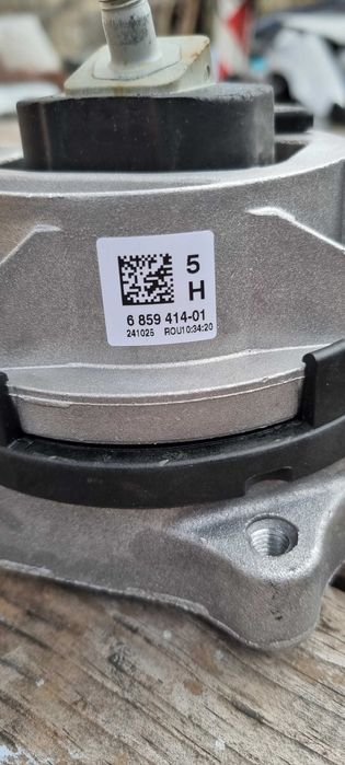 Tампон двигател десен BMW f30 B48