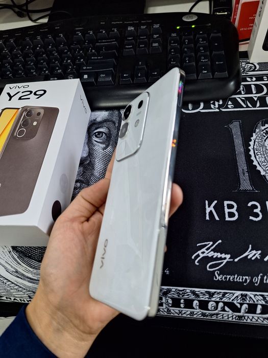 Vivo Y29  Telefon satiladi