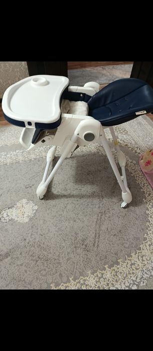 Стол для кормление