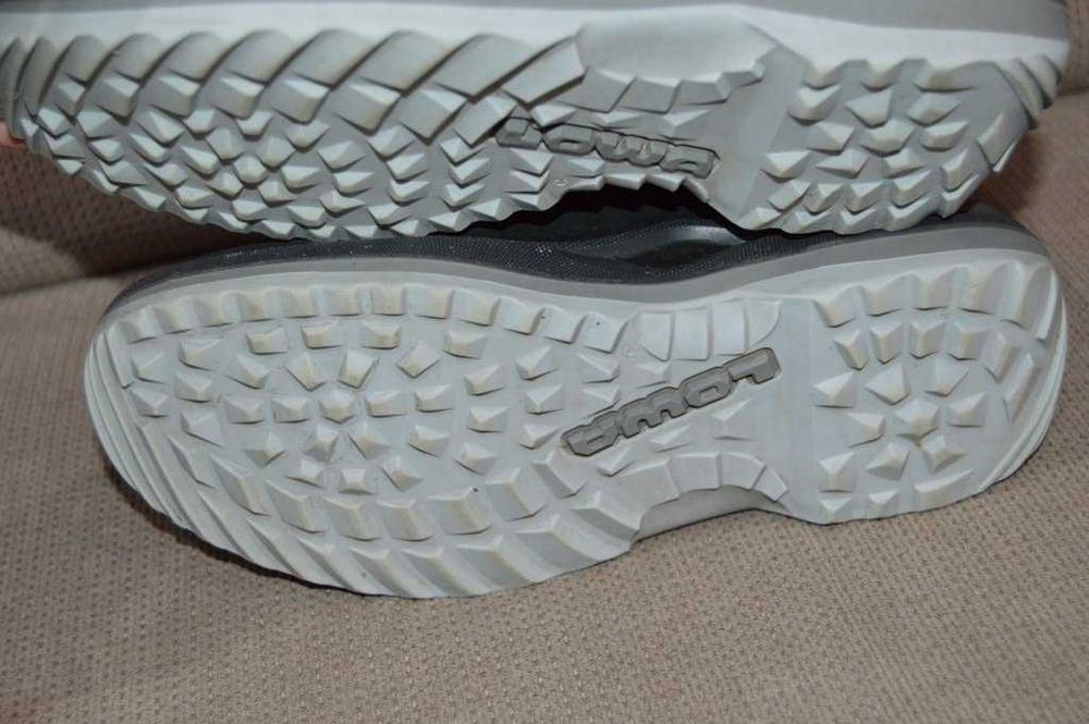 Ghete imblanite iarna Lowa Calceta II GTX marime 37.5 Gore-tex