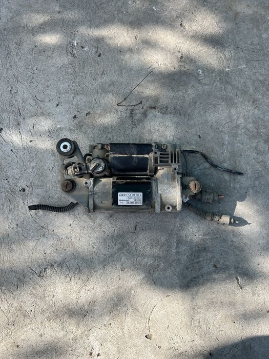 Compresor perme aer Audi Q7 4L Touareg 7l0616006E  7L 2003-2010