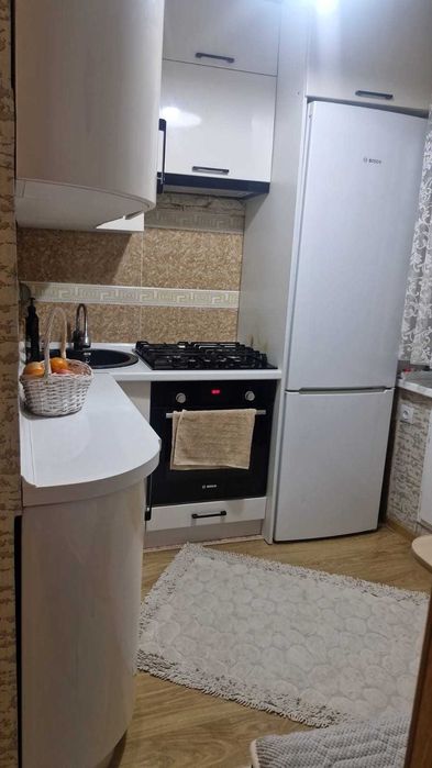 2 комн квартира  район 2 , 5 школы