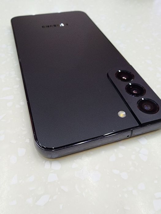 Samsung S22 plus 8/256gb