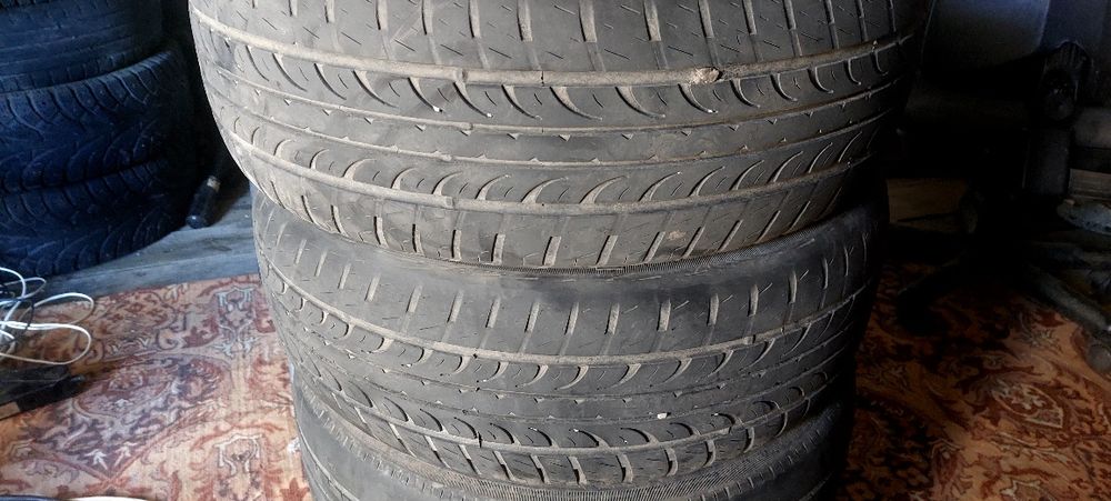 Продам резину летнию