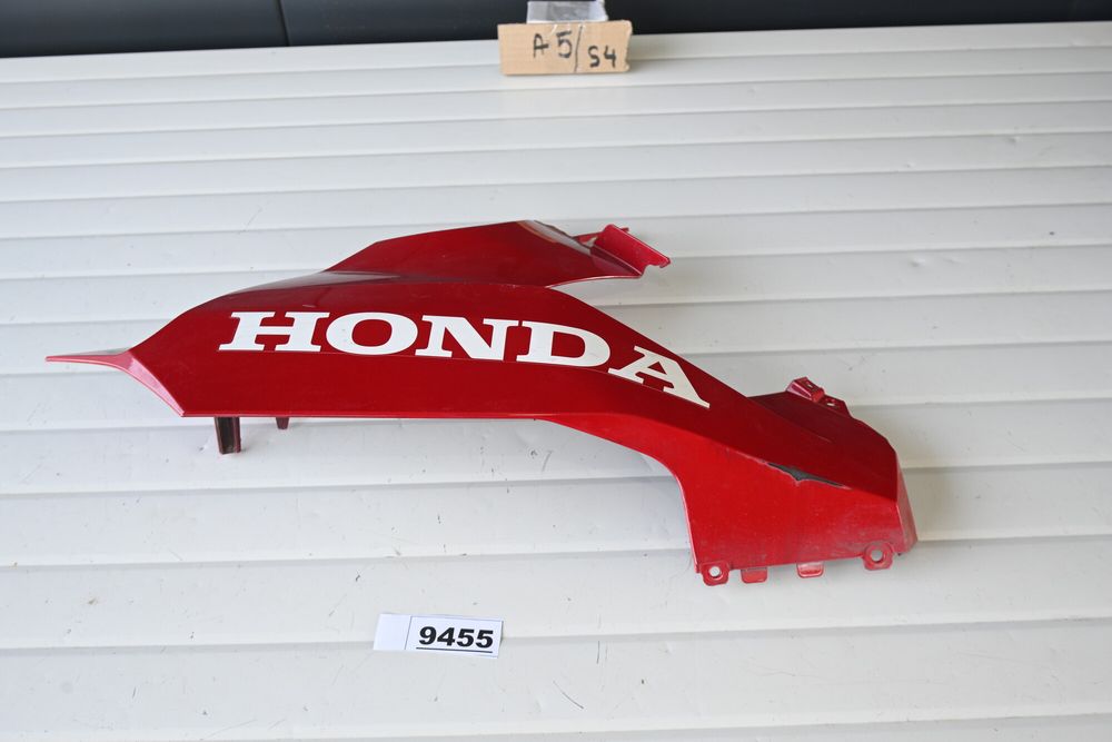 Honda CBR 650 R 21 - 22 Carena inferioara lateral stanga