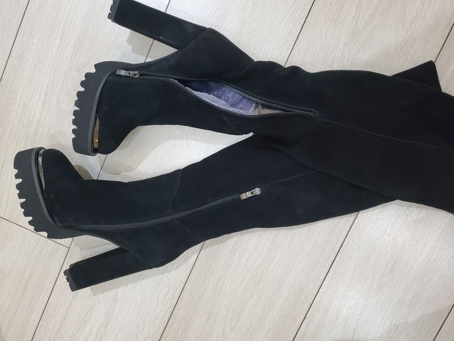 Сапоги высокие черные, замшевые,  новые