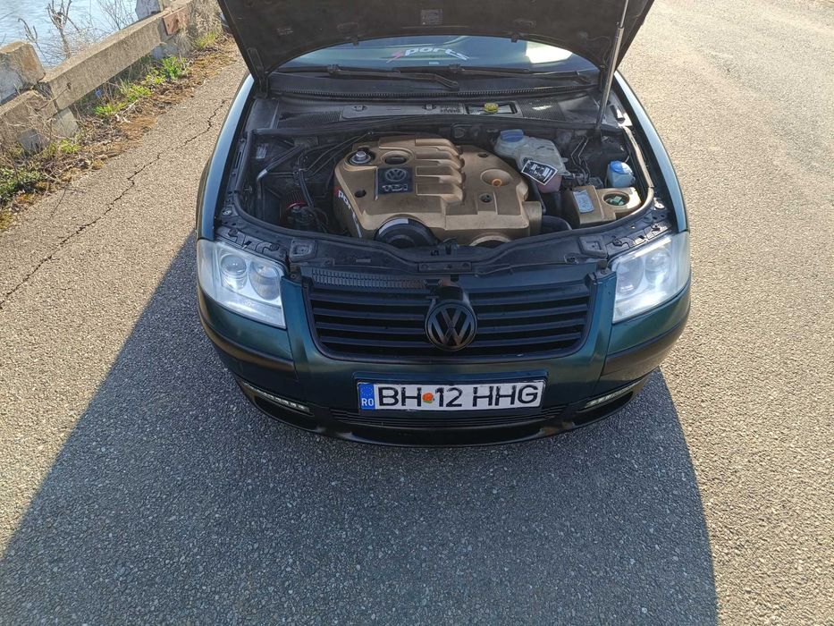 Vând volkswagen passat b5