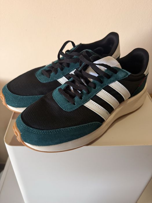 Adidasi Adidas nr 40.5