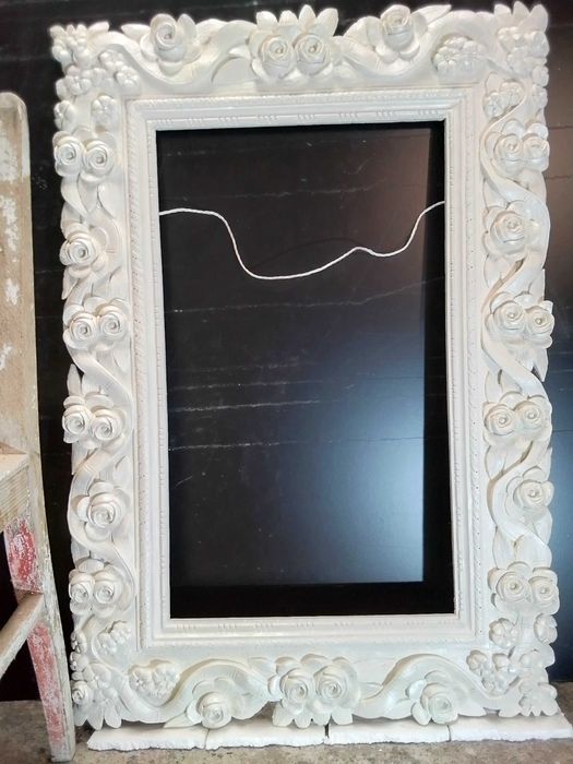 Rama cu trandafiri - 106cm / 71cm