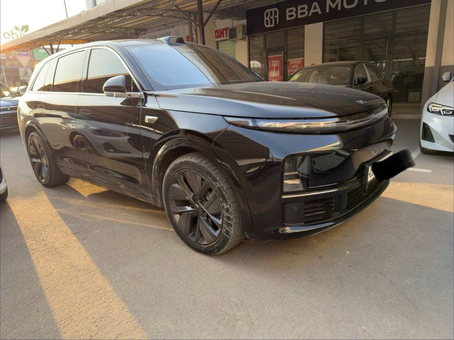 Lixang li 7 max 2023 yili