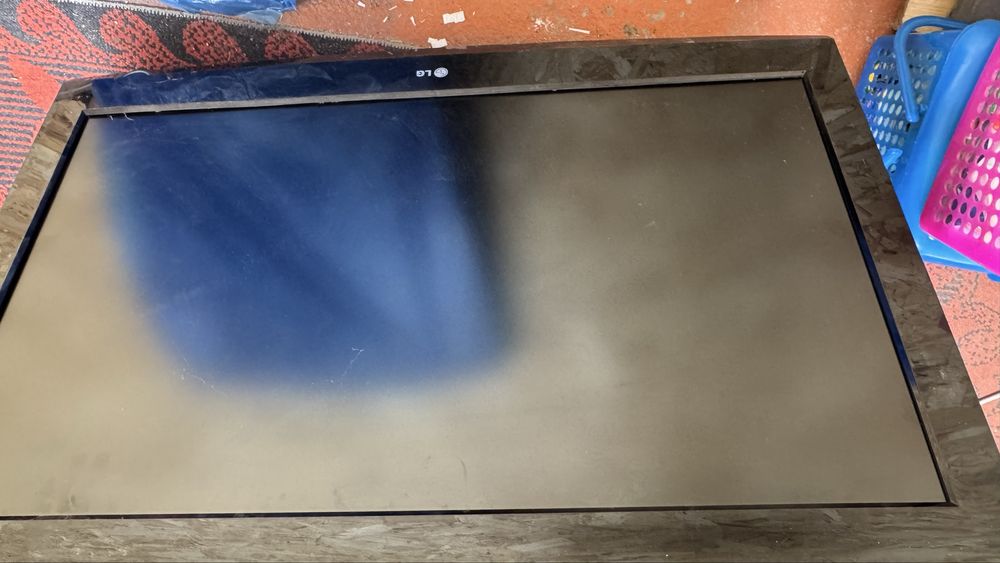 Продам Телевизор LG