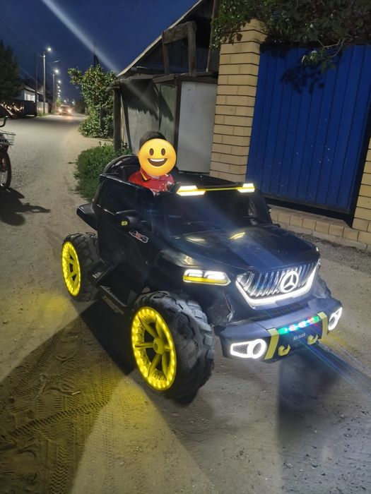 Продам деткую машину