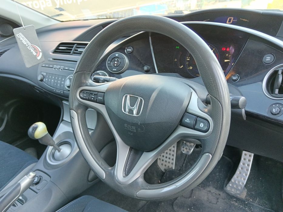 Хонда Сивик 8  2.2 цдти 140 к.с. / Honda Civic 8 2.2 cdti НА ЧАСТИ