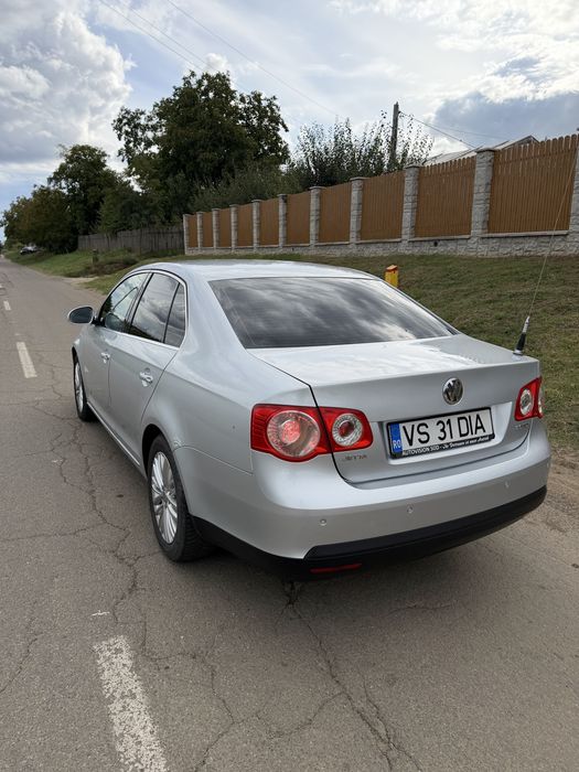 VOLKSWAGEN Jetta 2006 — imagine 3