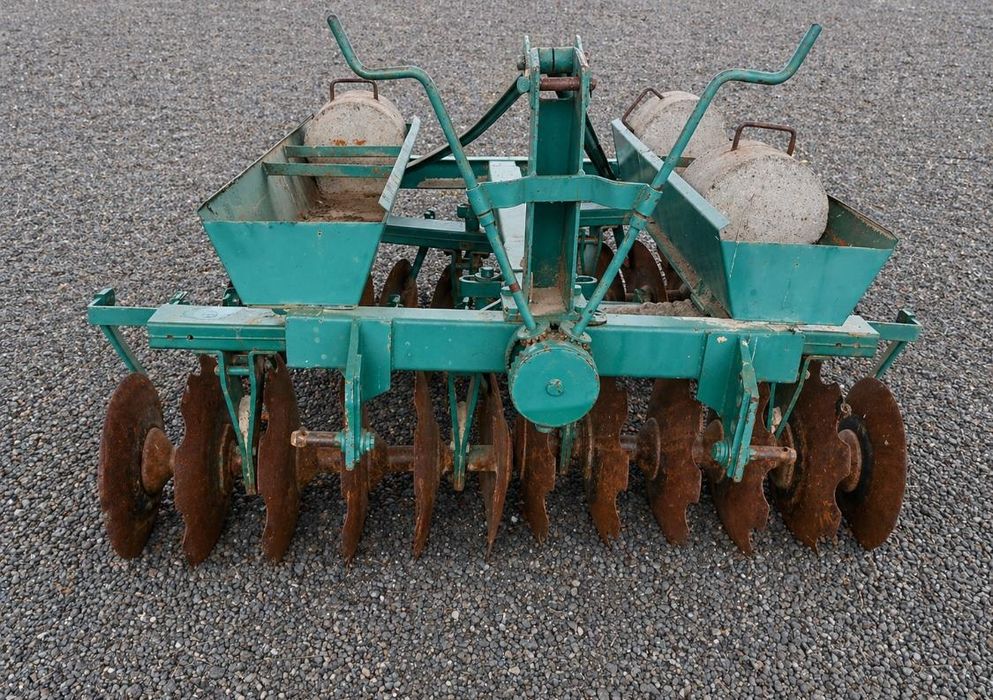 Vând disc agricol (grapă cu discuri) 2.5 m, fabricat în Germania – Bayerische Pflugfabrik.