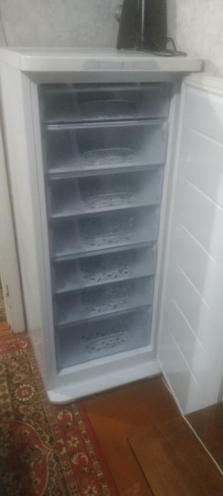 Продам морозилку