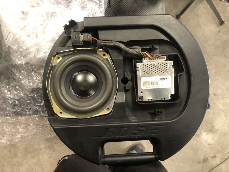 Bose subwoofer Mazda