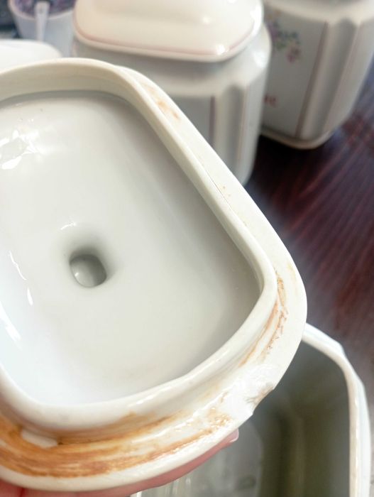 Продавам комплект ретро буркани за съхранение на храна