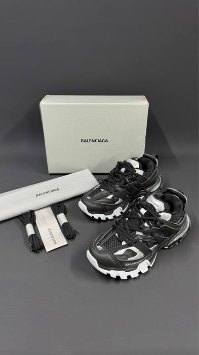 Balenciaga Track