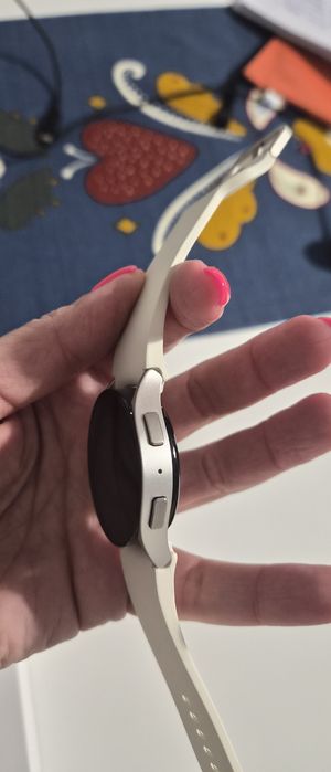 Samsun Galaxy Watch 6 Gold - нов