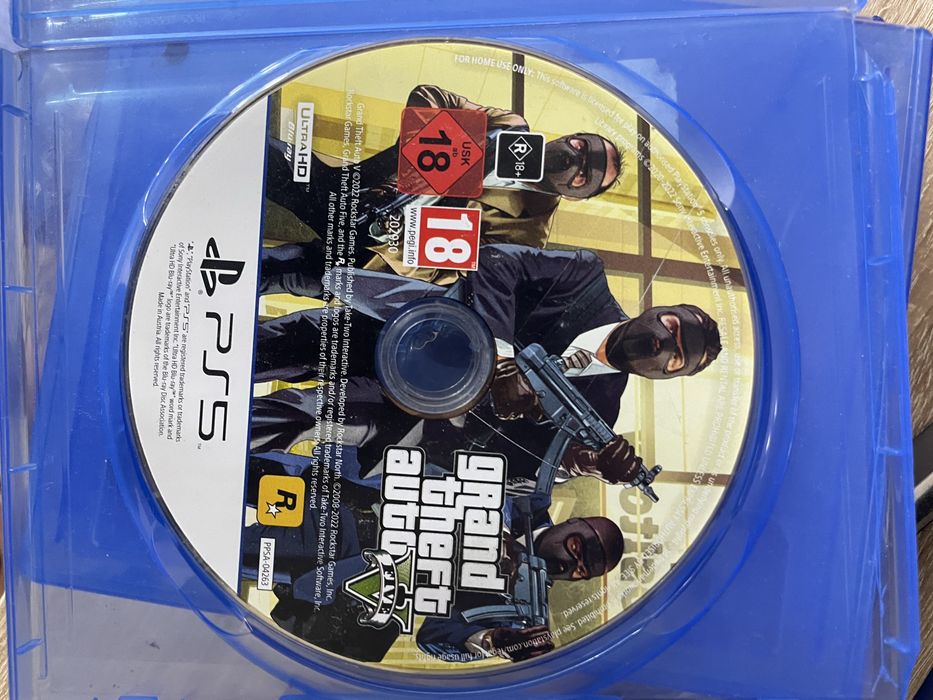 Play Station 5 1 tb с 3 джостиками