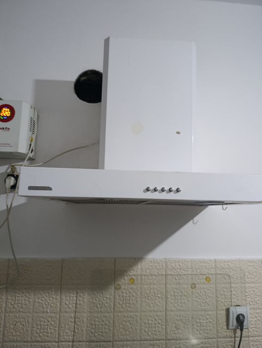 Срочно продам вытяжку