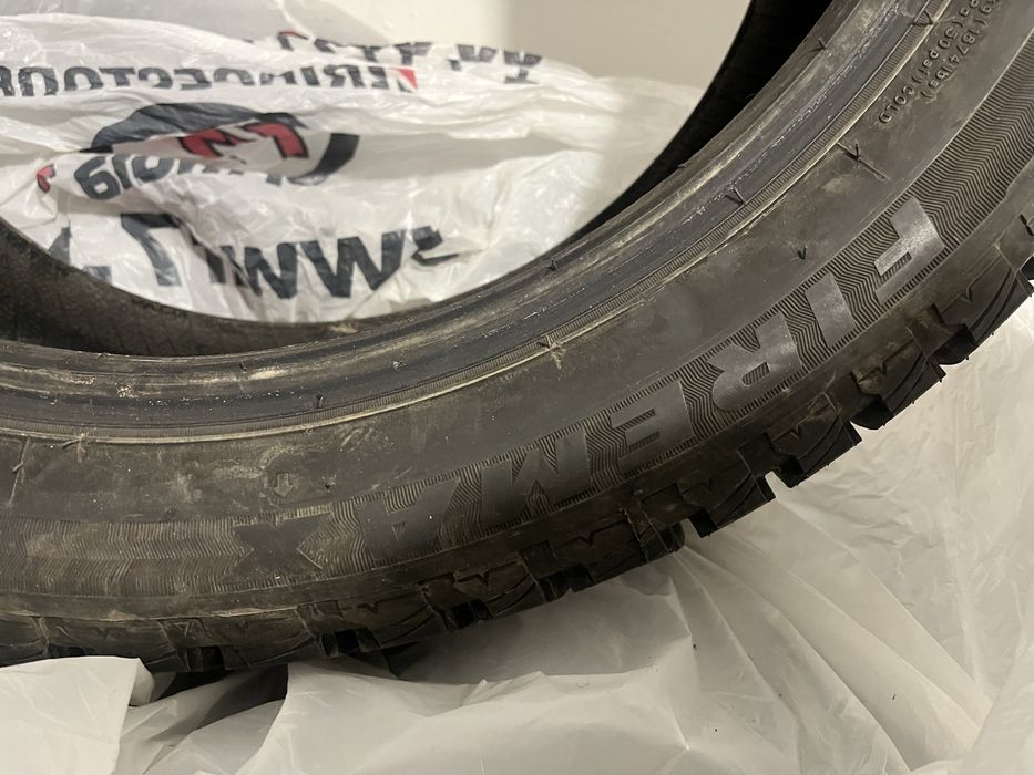 Продам комплект резины 245/45/19