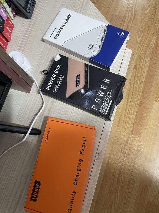 Bateri externe …modele diferite