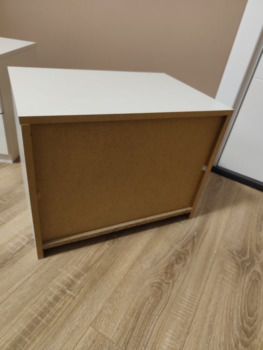 Нощно шкафче 2 бр.