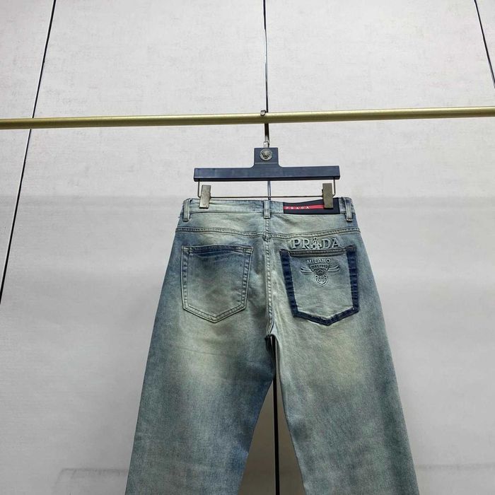 Aduc pe comanda Blugi Prada orice model