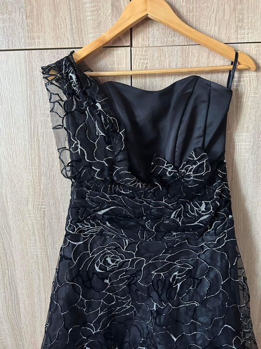 Rochie de seară, medie