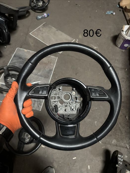 Волани за Audi