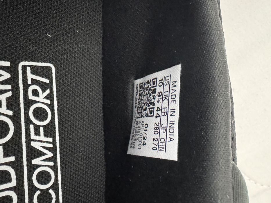 Adidas мъжки маратонки 44 размер  ( 28 см стелка  )