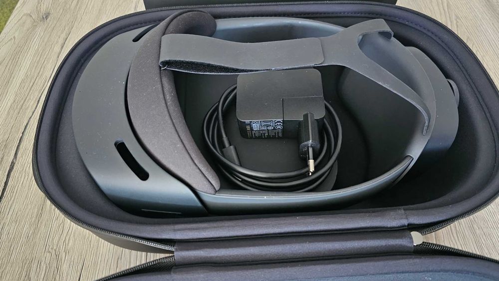 Microsoft Hololens 2