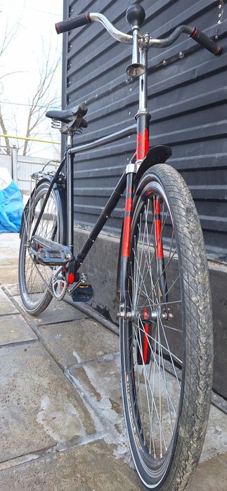 Продаётся велосипед Урал.