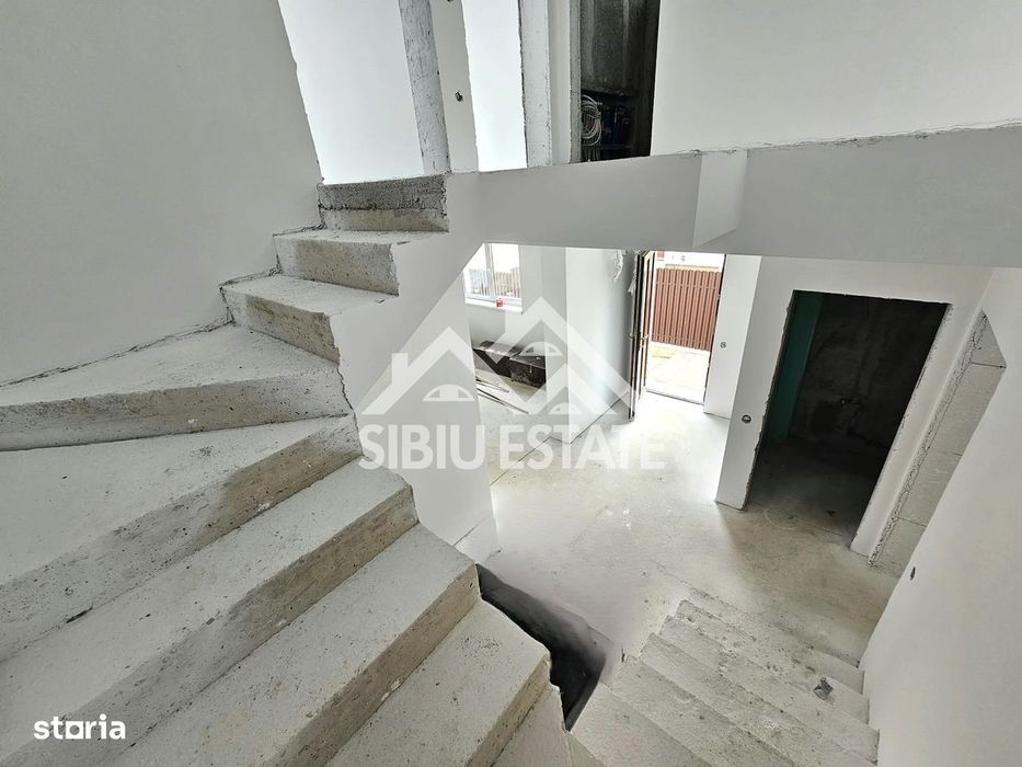 Casa Sibiu Calea Cisnadiei 4 camere, 2 bai, terasa NOU