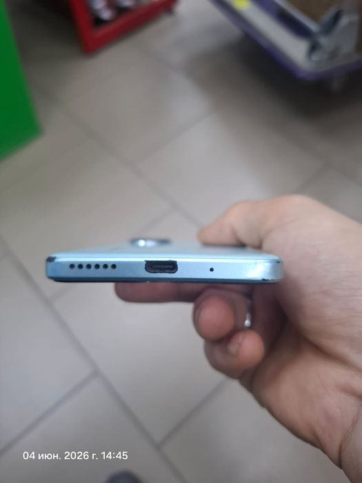 Продам телефон хороший