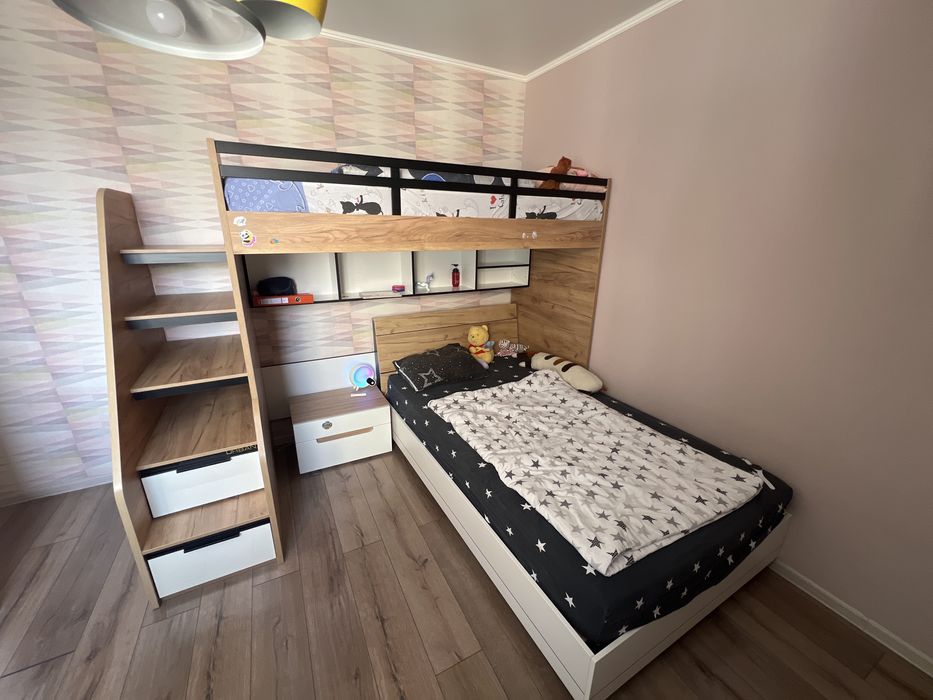 Продам двухярусную кровать