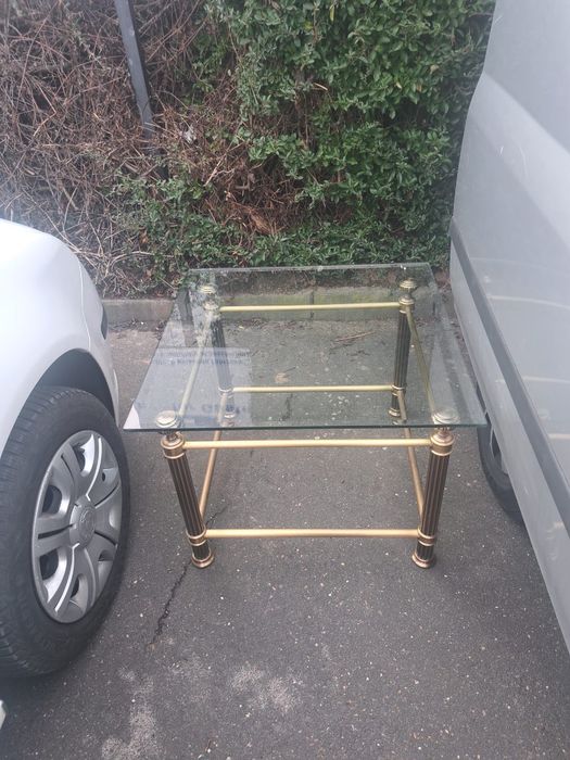 Vând Set Mobilier Sufragerie – Piele Naturală + Mese (Sticla/Bronz)